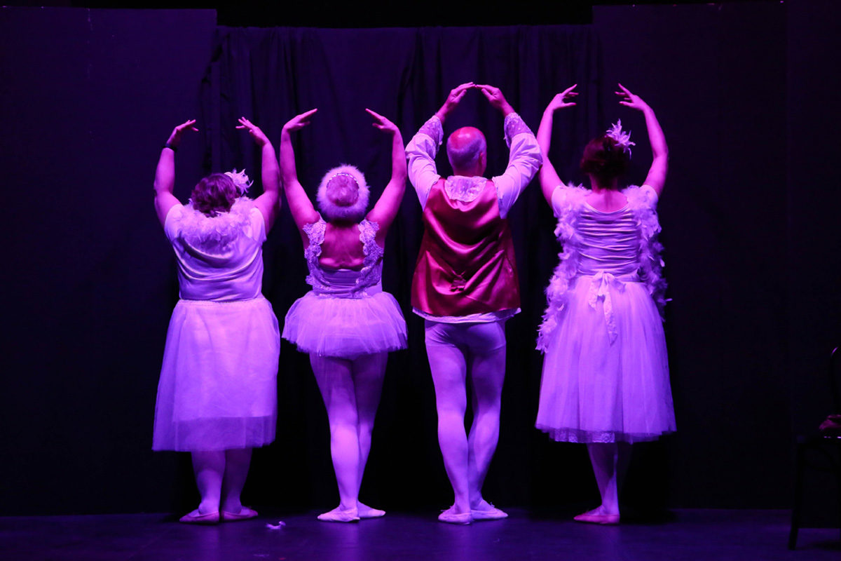 Elaine Blackmore, Lynn Cooke, Glen Nixon and Sharon Laws in Ruffled Feathers